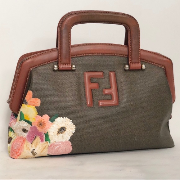 fendi hand
